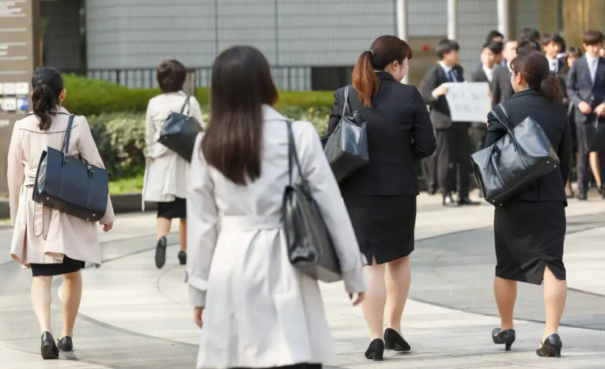 日本公务员好吗，在日本当公务员，和在日本当教师相比，哪个“性价比”更高？ 公务员考试 第5张