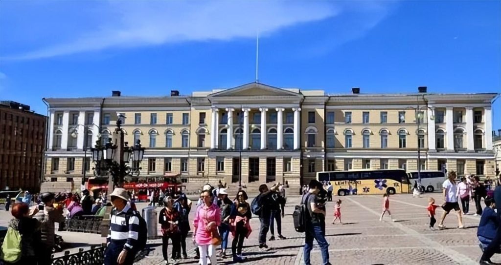 留学芬兰一年费用（详解高中留学条件） 留学/移民 第4张